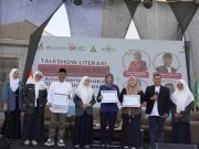 Pelajar dan Santri Surabaya Diajarkan Aman Bertransaksi dan Bijak Berinvestasi