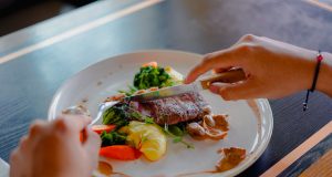 Menikmati Kekayaan Gastronomi Prancis di ARTOTEL TS Suites Surabaya