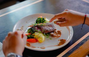 Menikmati Kekayaan Gastronomi Prancis di ARTOTEL TS Suites Surabaya