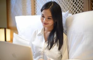 Batas Antara Pelayanan dan Privasi: Refleksi Dunia Hospitality Modern