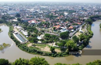 Keren! Madiun Akan Miliki Miniatur Tembok China dan Masjid Apung di Taman Bantaran