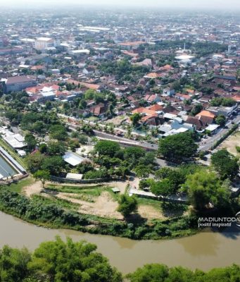 Keren! Madiun Akan Miliki Miniatur Tembok China dan Masjid Apung di Taman Bantaran
