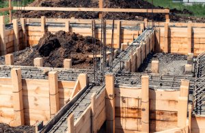 Bekisting: Rahasia di Balik Kokohnya Struktur Beton – Panduan dari Kontraktor Profesional Bekisting: Rahasia di Balik Kokohnya Struktur Beton – Panduan dari Kontraktor Profesional