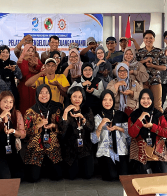 Pelatihan Pengelolaan Keuangan Mandiri Guna Mewujudkan Ketahanan Ekonomi Masyarakat Wilayah Pesisir