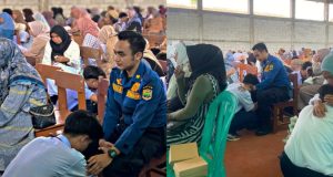 Viral Petugas Damkar di Ciamis Temani Siswa Ambil Rapor, Ceritakan Jerih Payah sang Anak Tanpa Bantuan Orang Tua